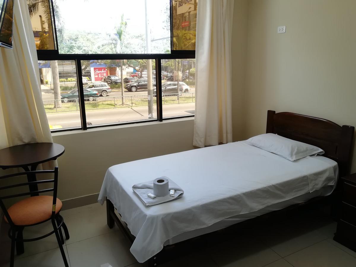 Maxy'S Inn Hotel & Suite 利马 外观 照片